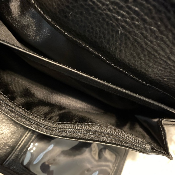 Brighton Vintage Black Leather Crossbody Bag - Picture 7 of 10